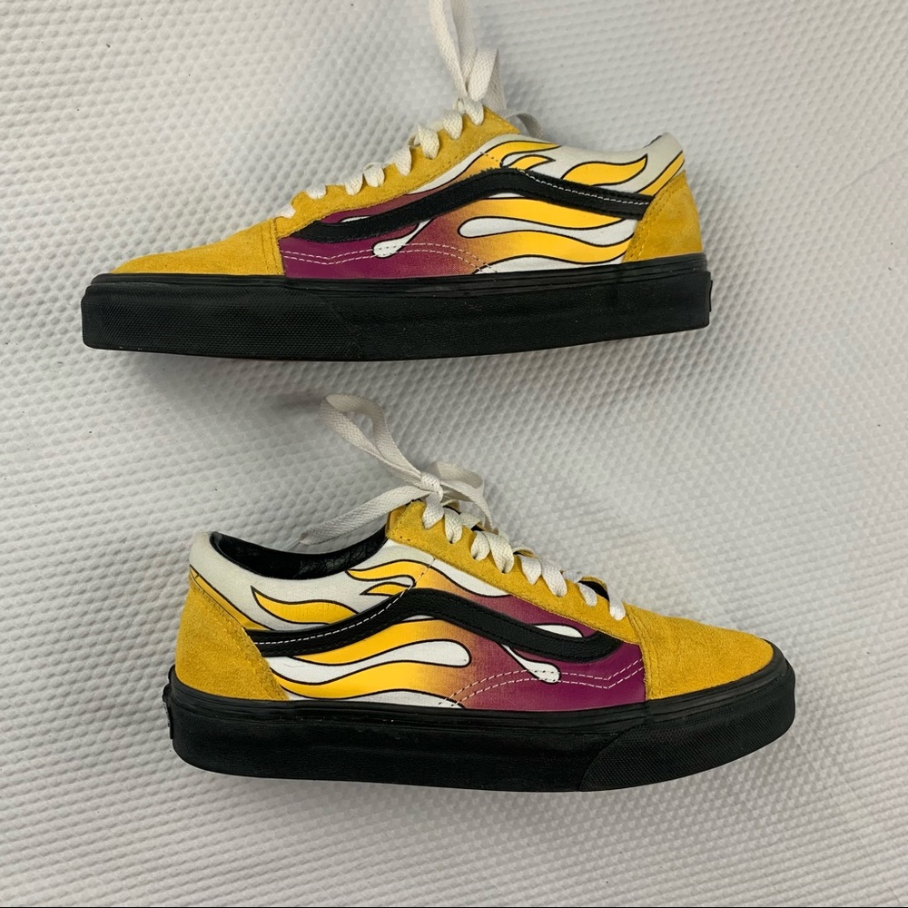 Vans old school flames